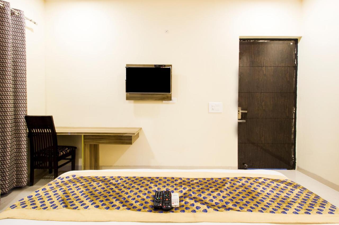 Fabhotel Signature Cyber Park Delhi  Eksteriør bilde